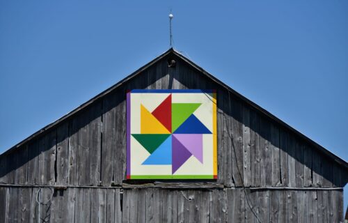 Barn Quilts image